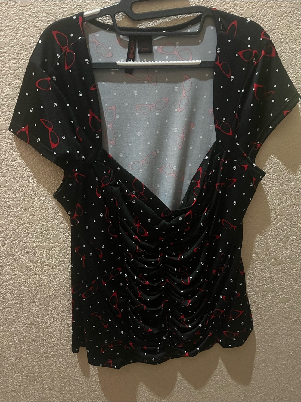 Torrid Retro Chic Top Size 2